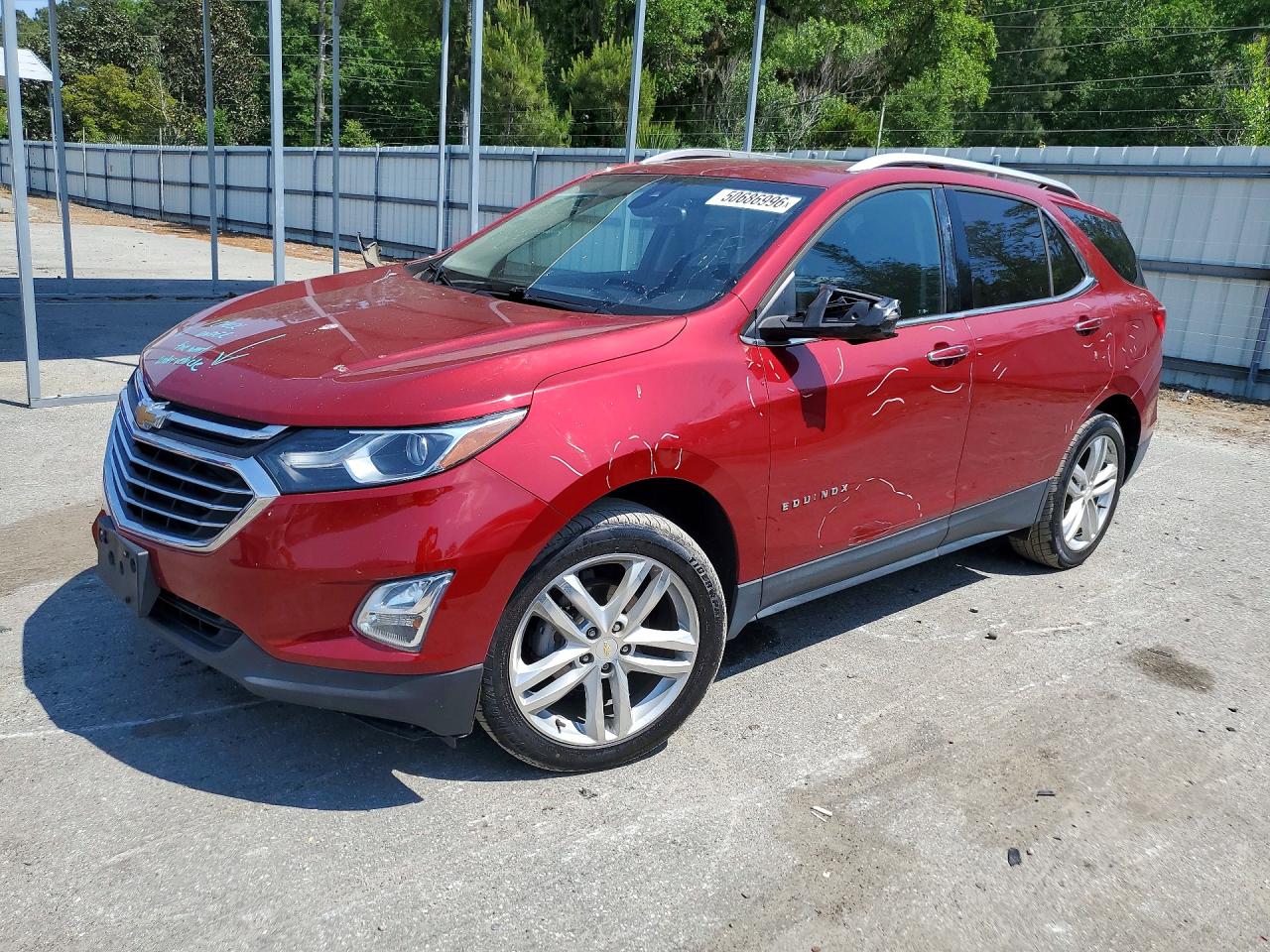 Salvage Chevrolet Equinox Image