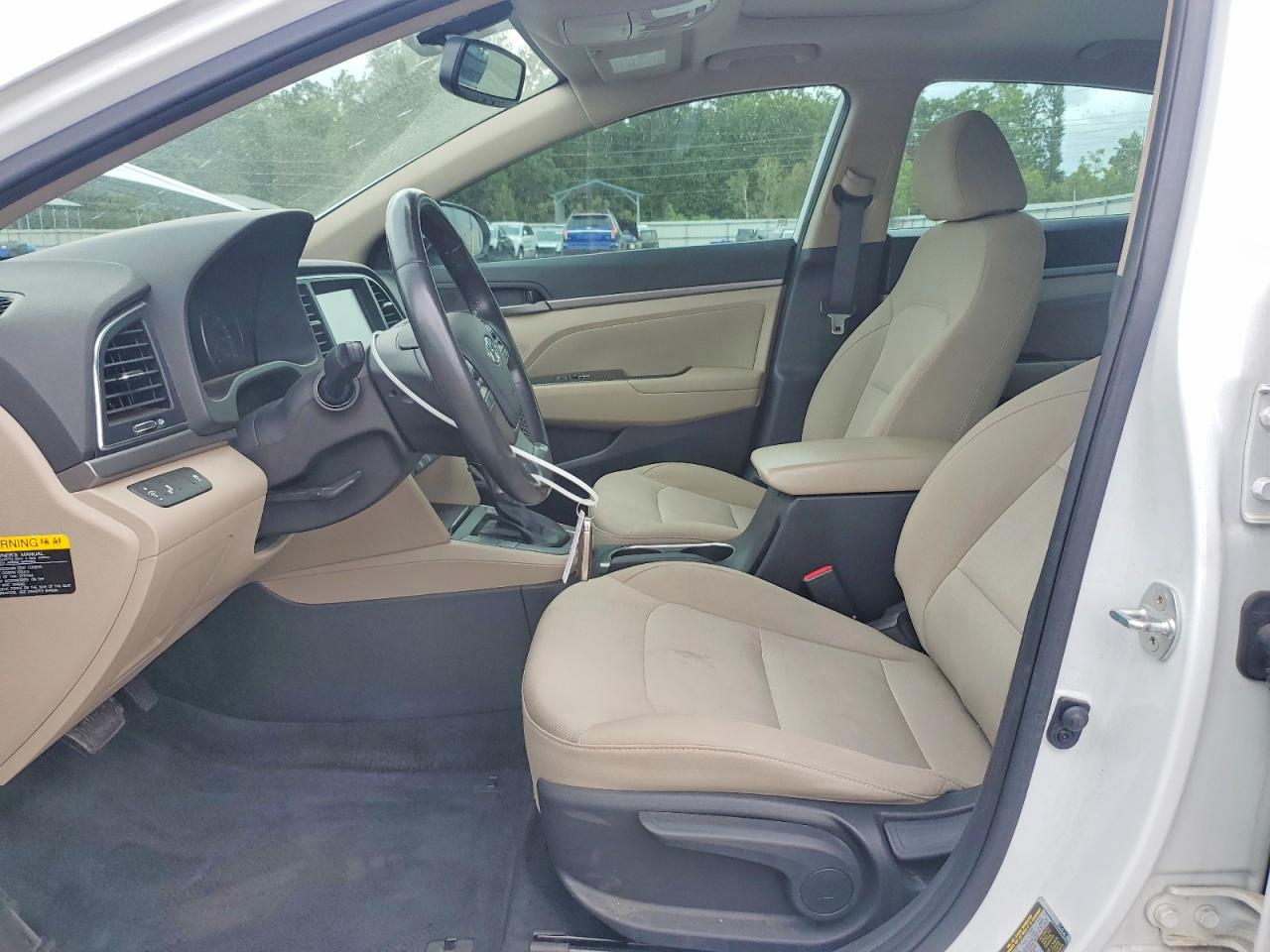 Hyundai ELANTRA Value Edition