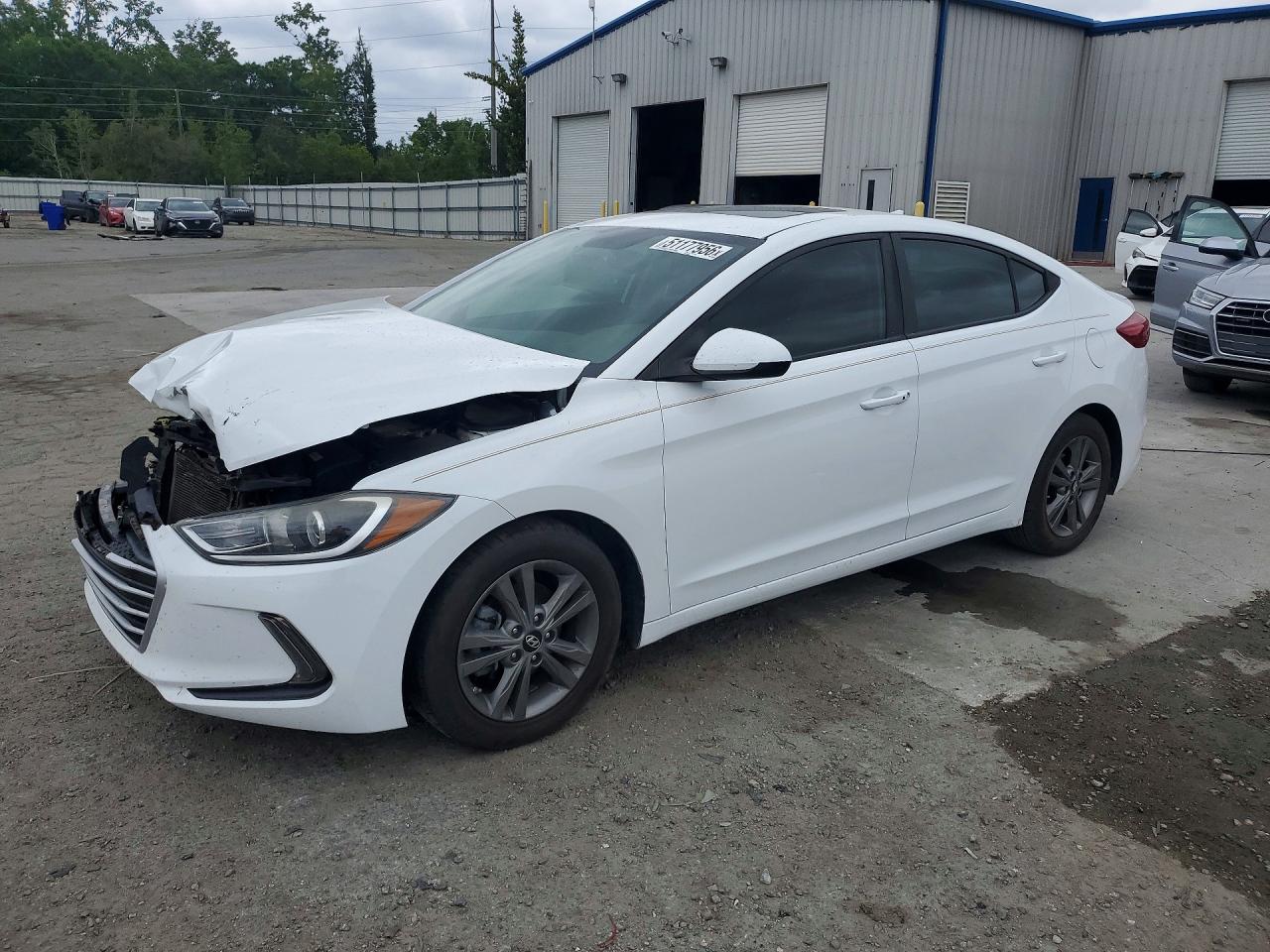 Salvage Hyundai ELANTRA Image
