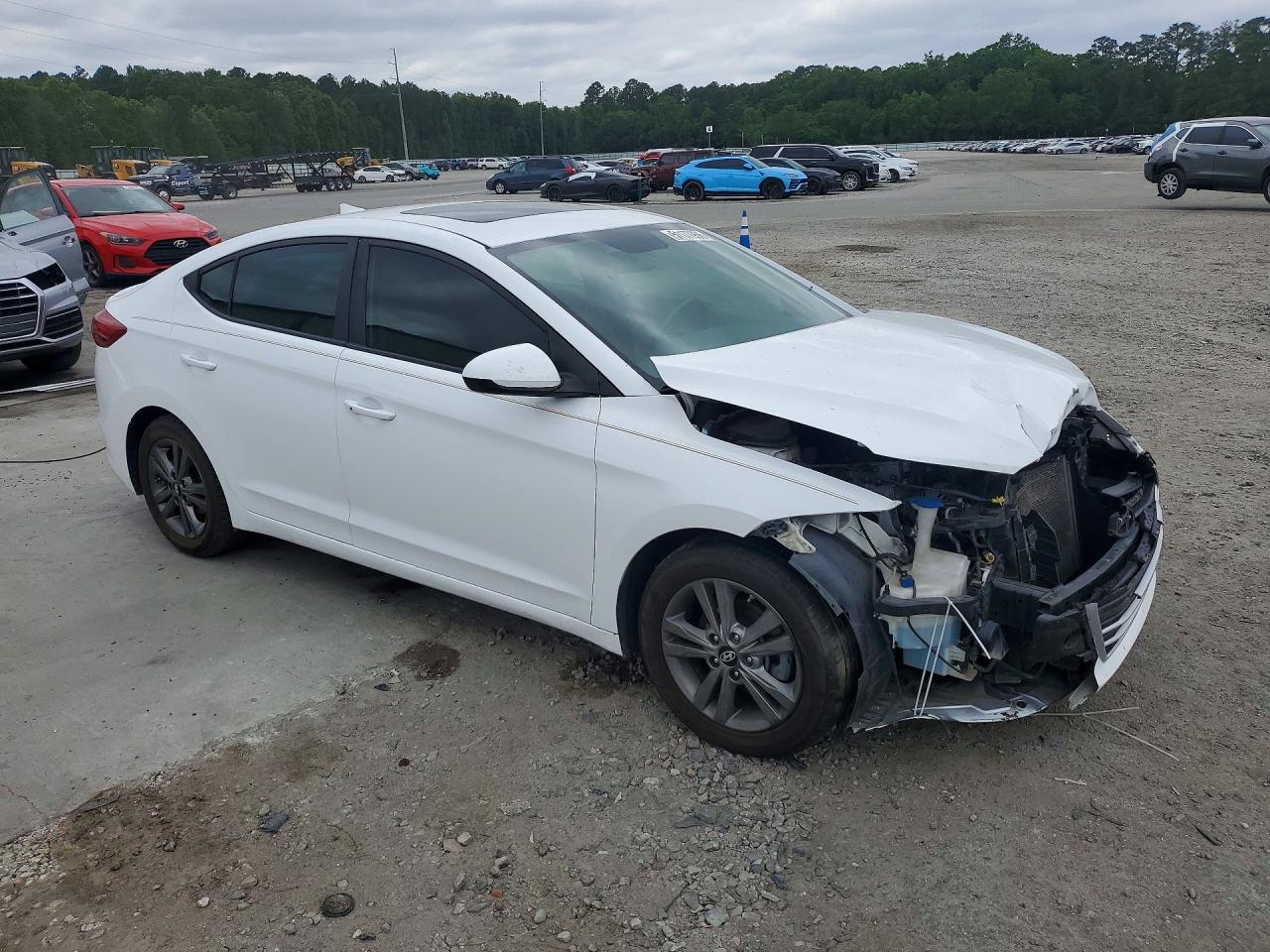 Hyundai ELANTRA Value Edition