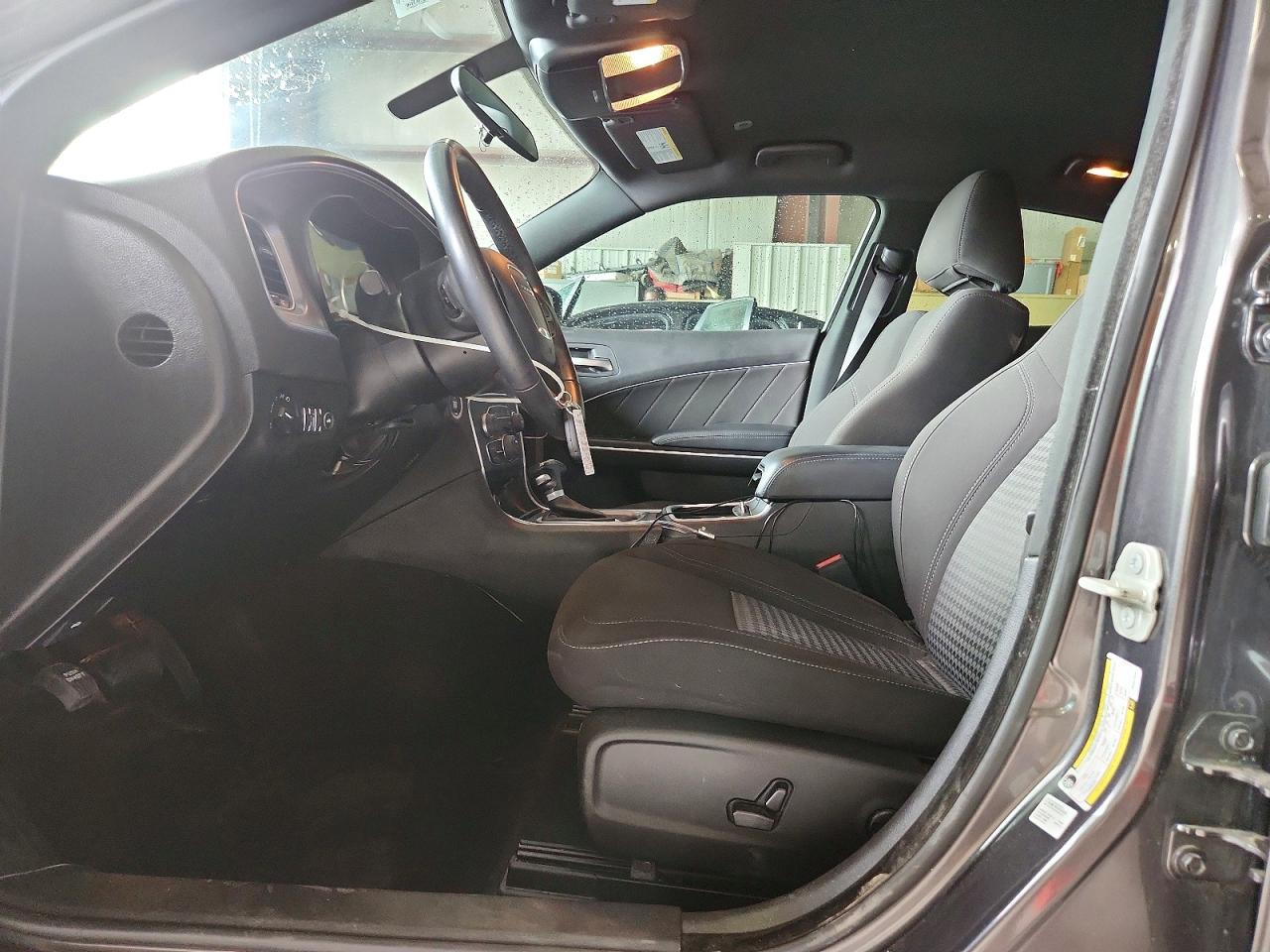 Dodge Charger Sxt
