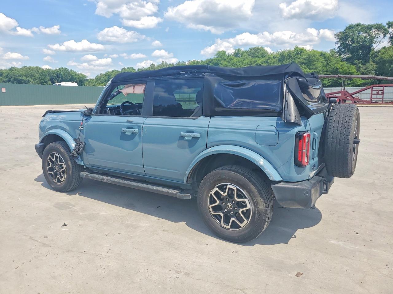 Ford Bronco Base