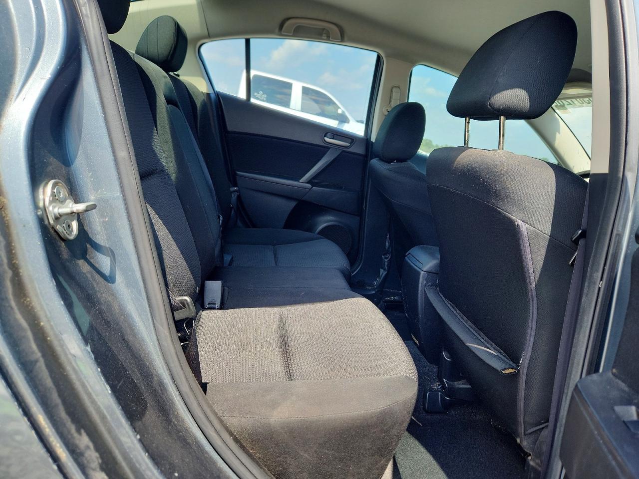 Mazda 3 I
