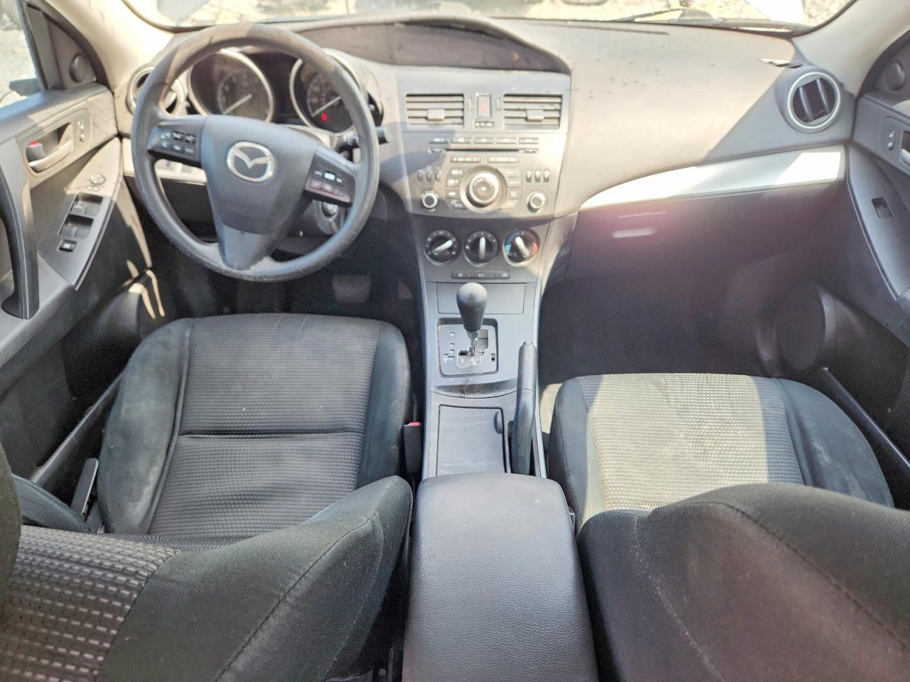 Mazda 3 I