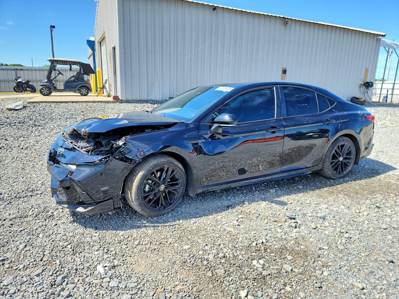Salvage Toyota Camry Image