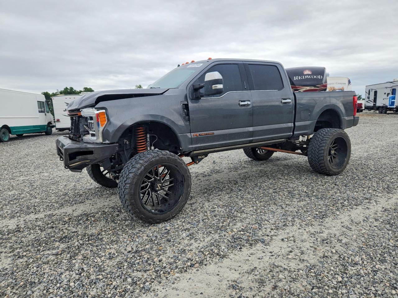Salvage Ford F-250 Image