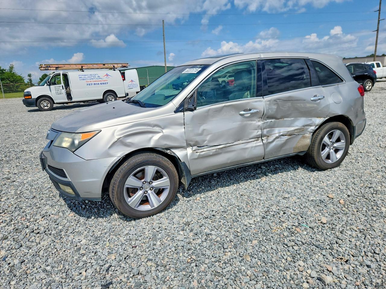 Salvage Acura MDX Image
