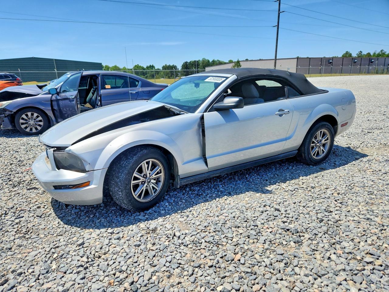 Salvage Ford Mustang Image