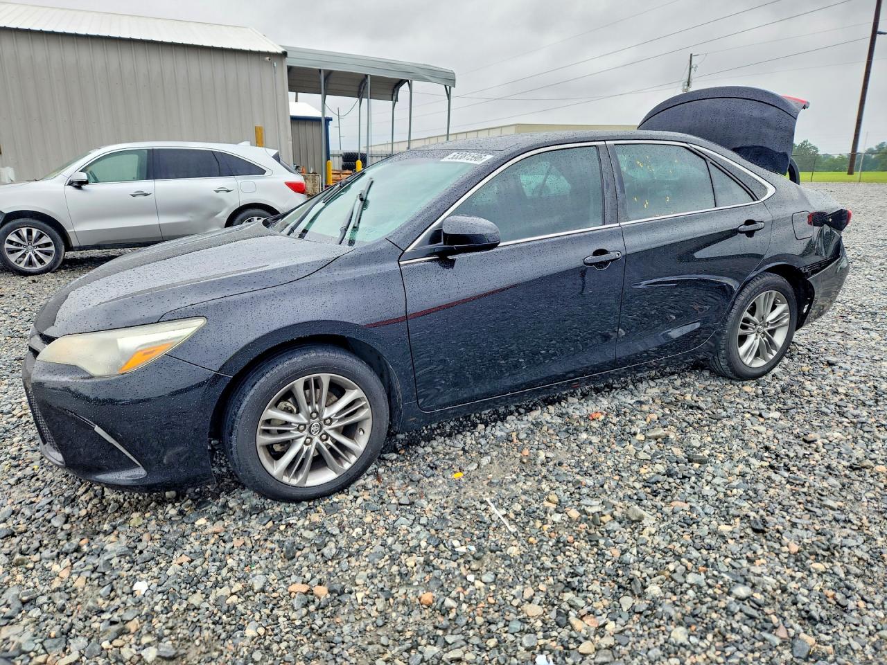 Salvage Toyota Camry Image