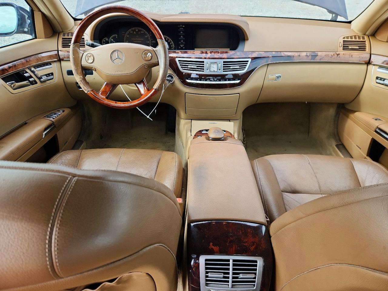 Mercedes-Benz S-Class 550