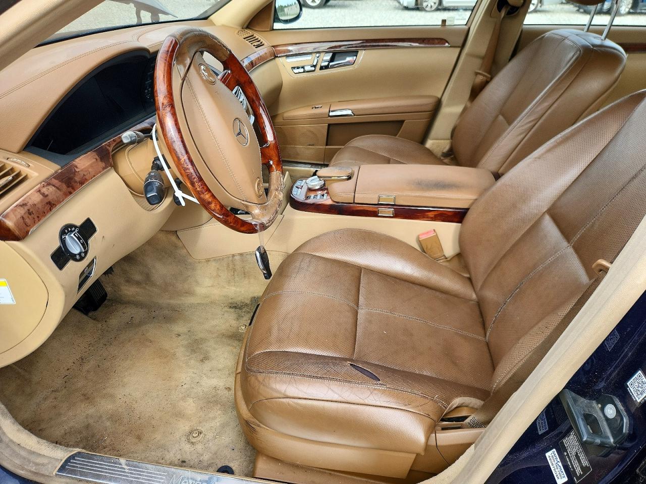 Mercedes-Benz S-Class 550