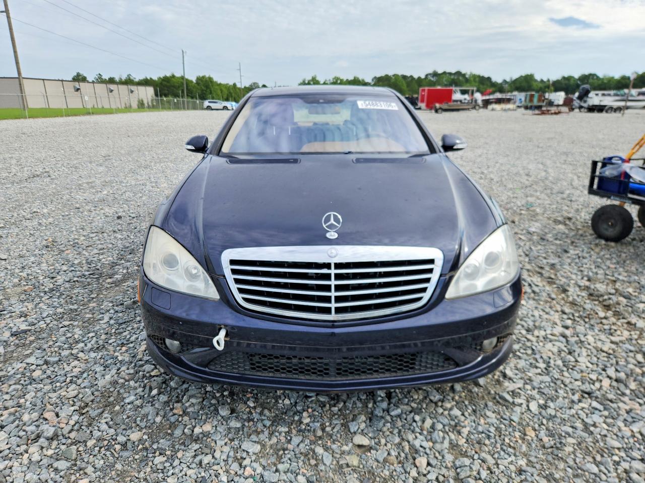 Mercedes-Benz S-Class 550