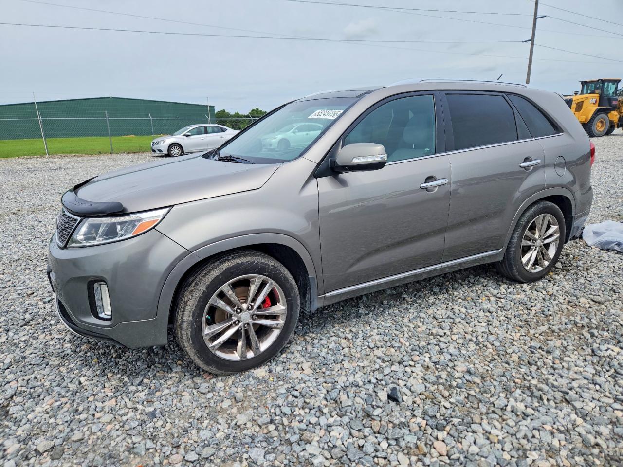 Salvage Kia Sorento Image