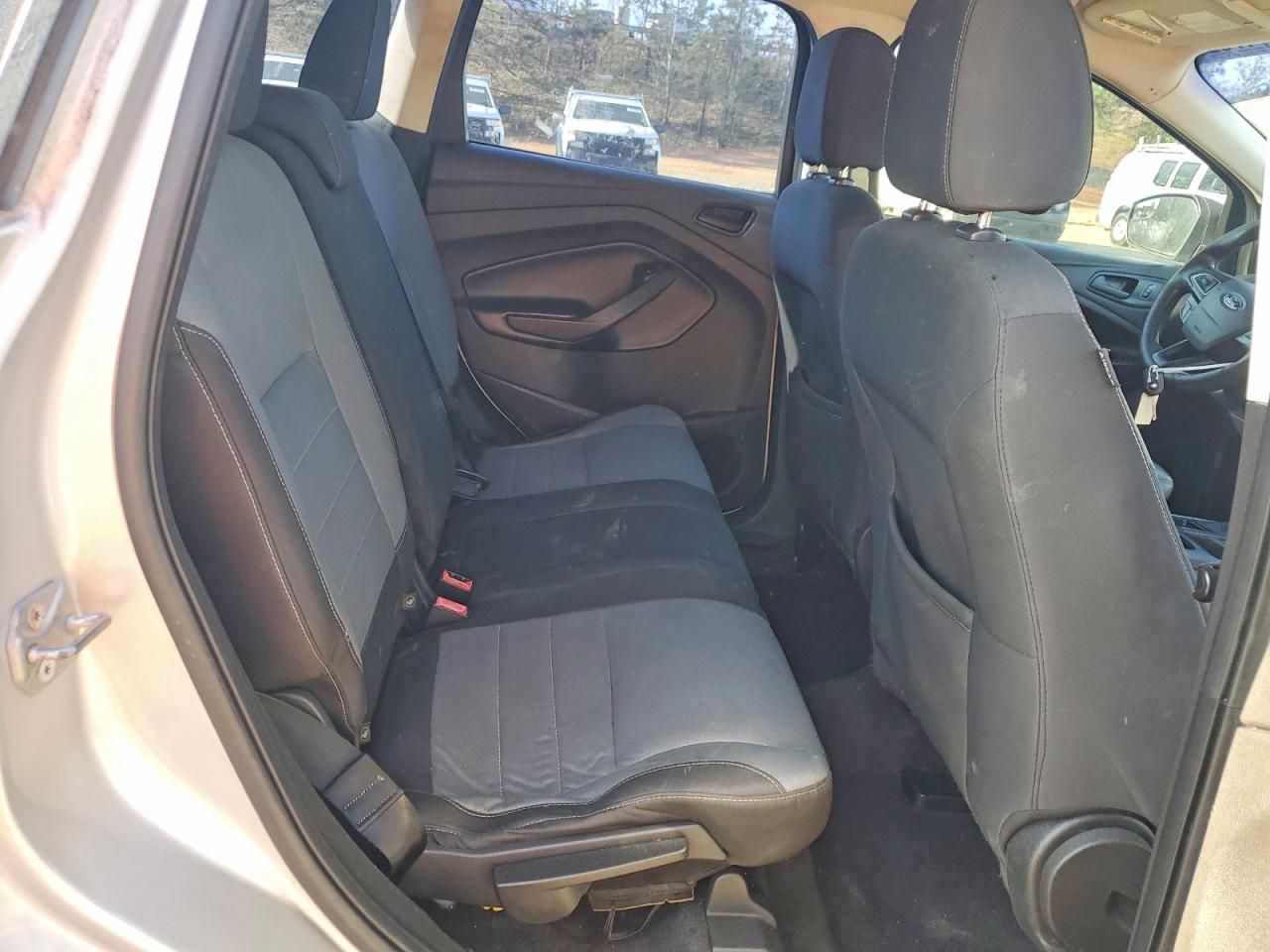 Ford Escape S