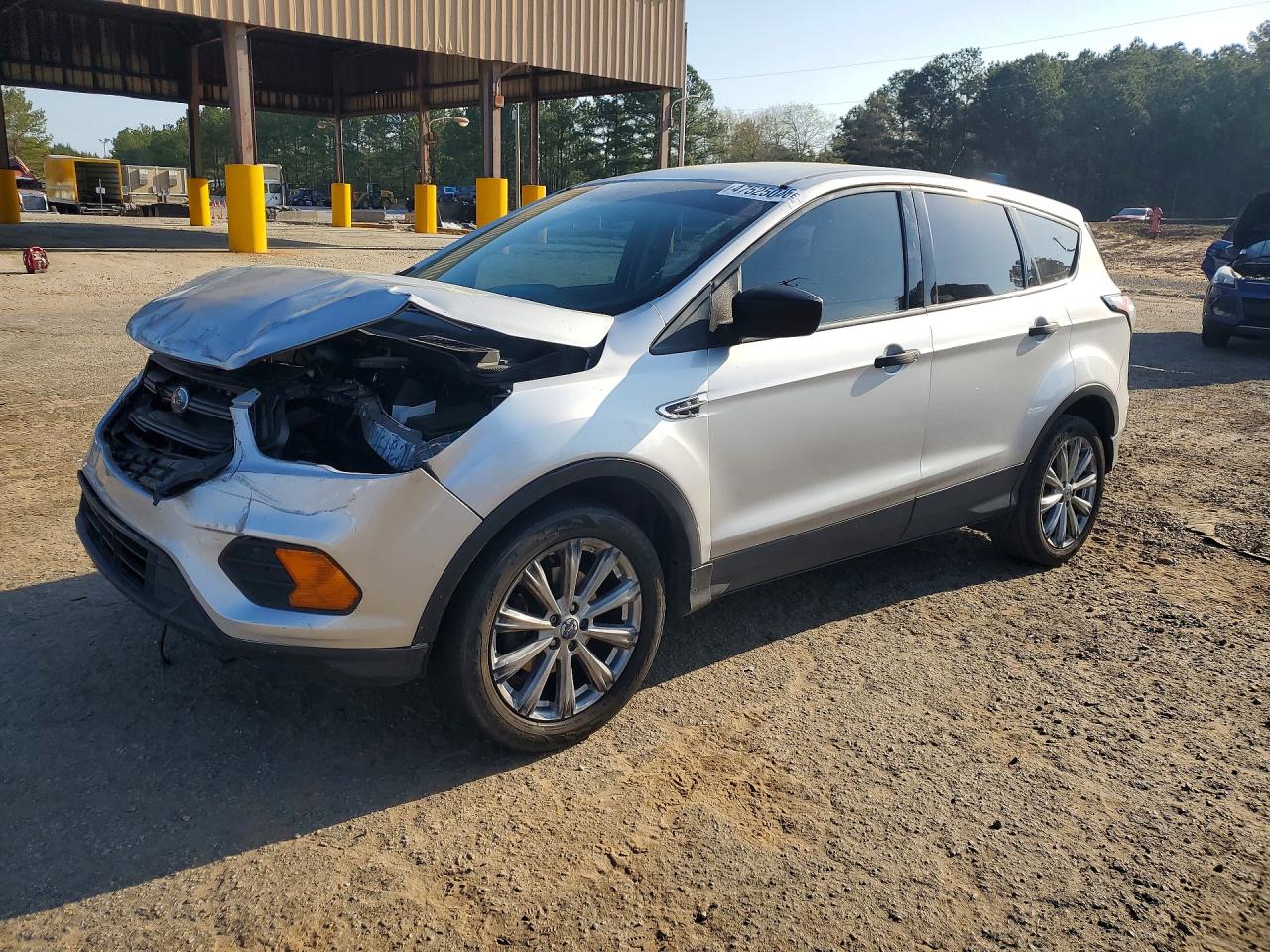 Salvage Ford Escape Image