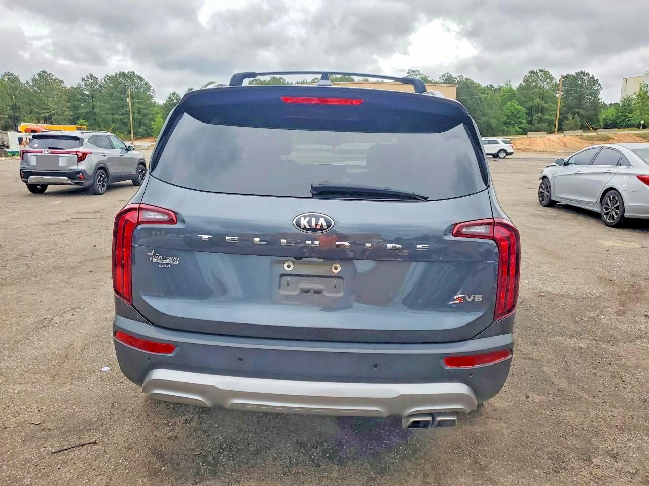 Kia Telluride S