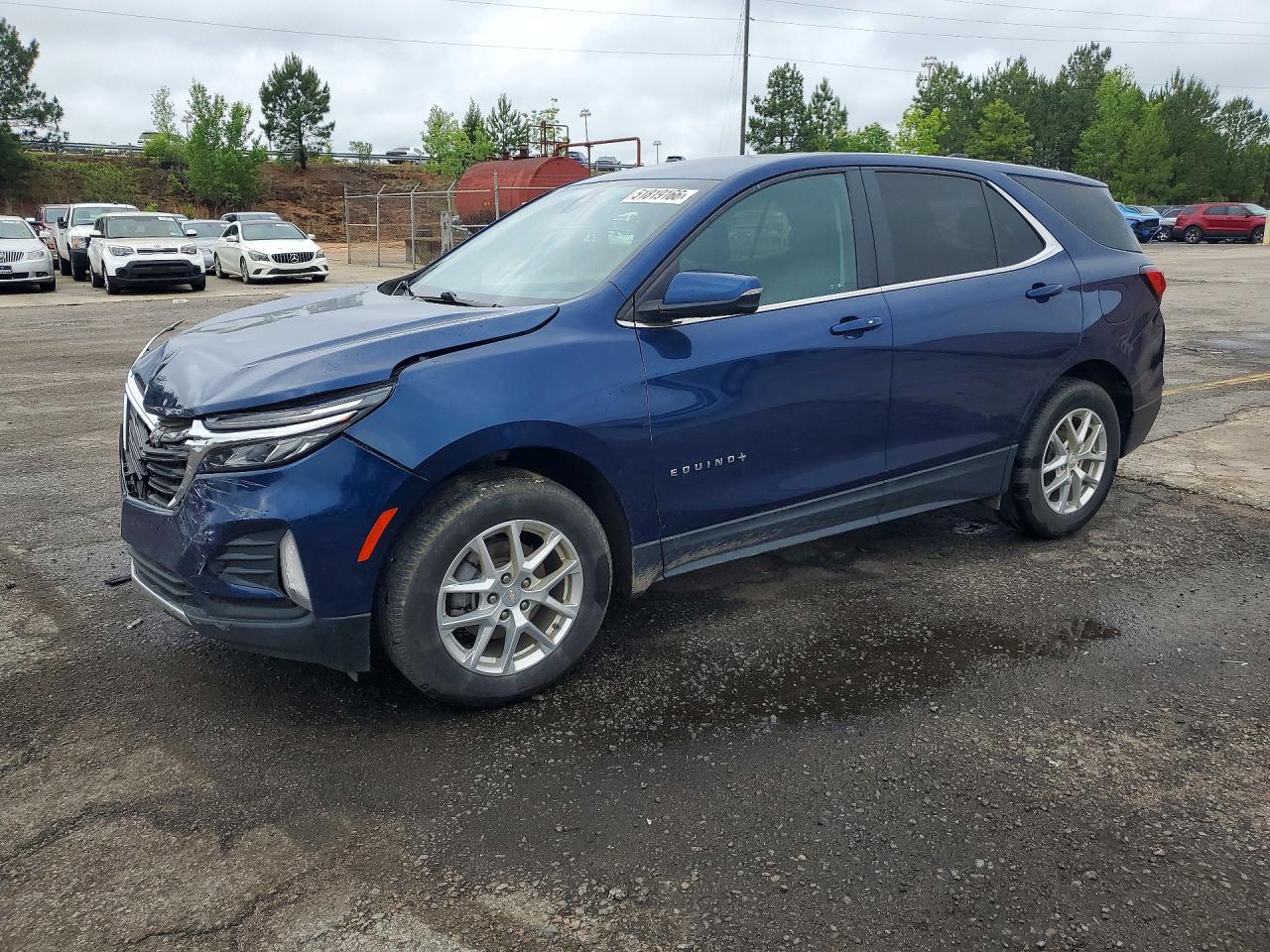 Salvage Chevrolet Equinox Image