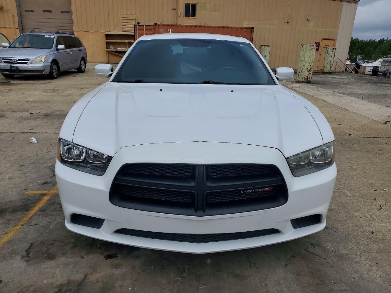 Dodge Charger Se