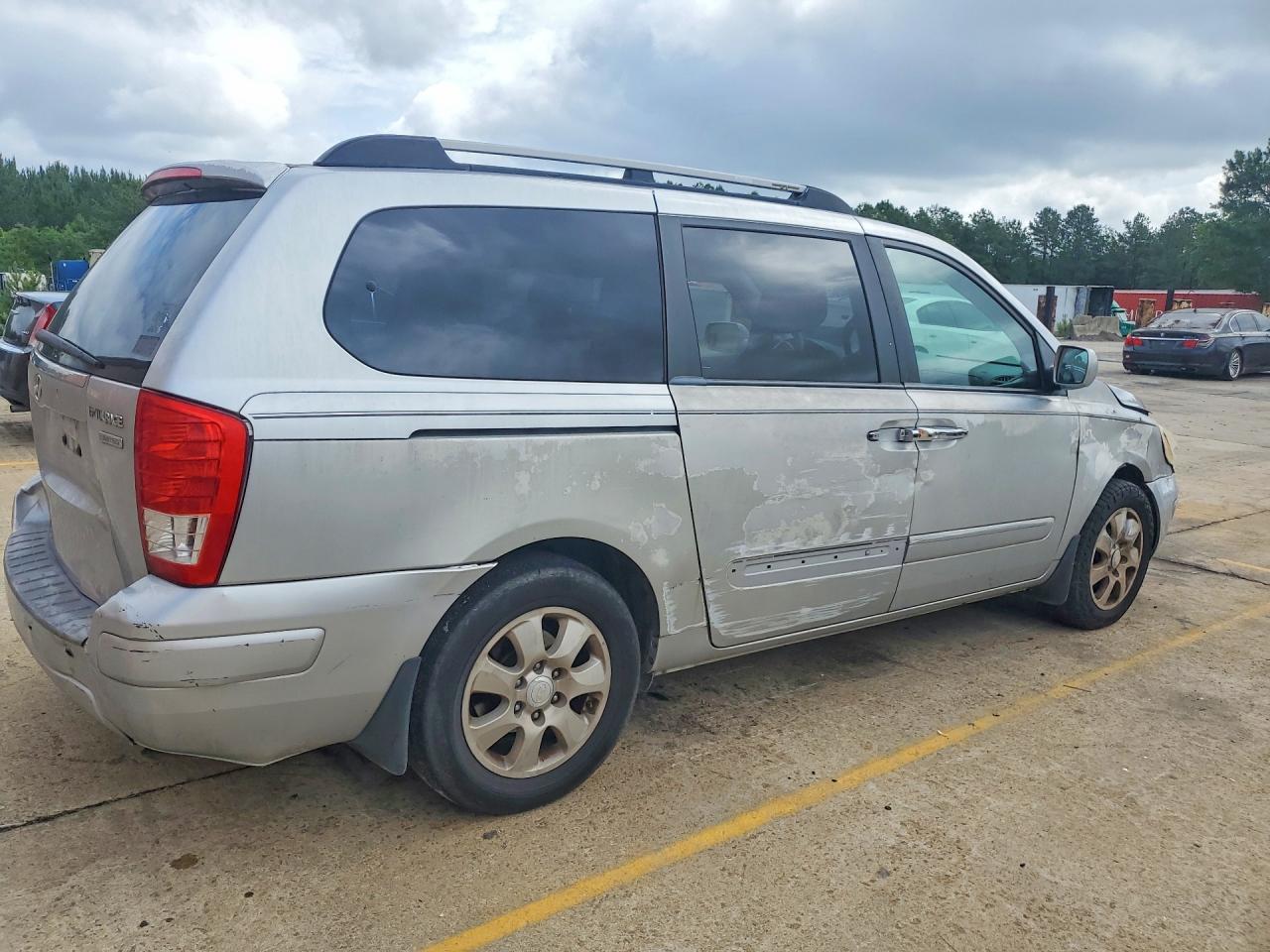Hyundai Entourage Gls
