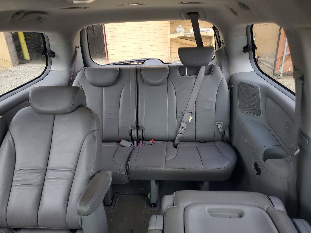 Hyundai Entourage Gls