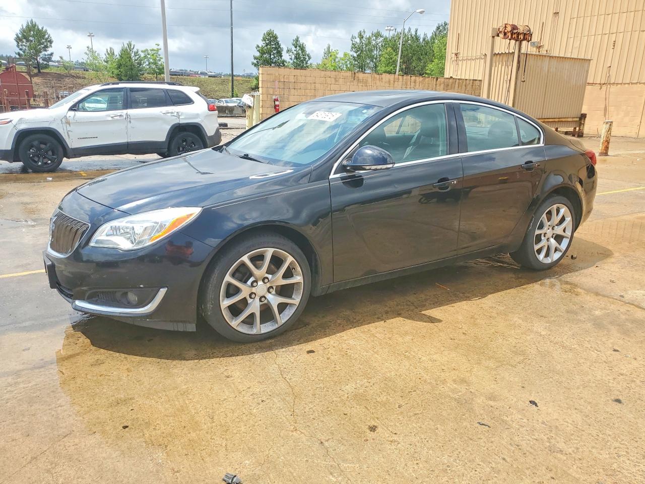 Salvage Buick Regal Image