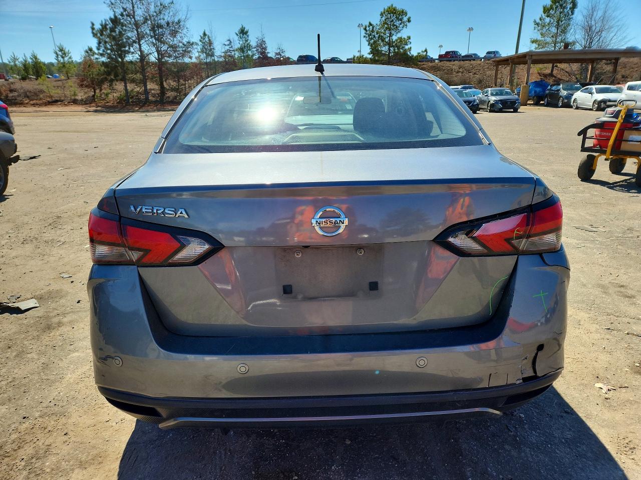 Nissan Versa S