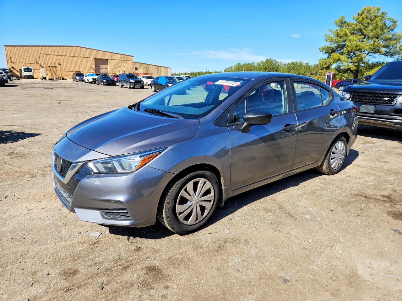 Salvage Nissan Versa Image