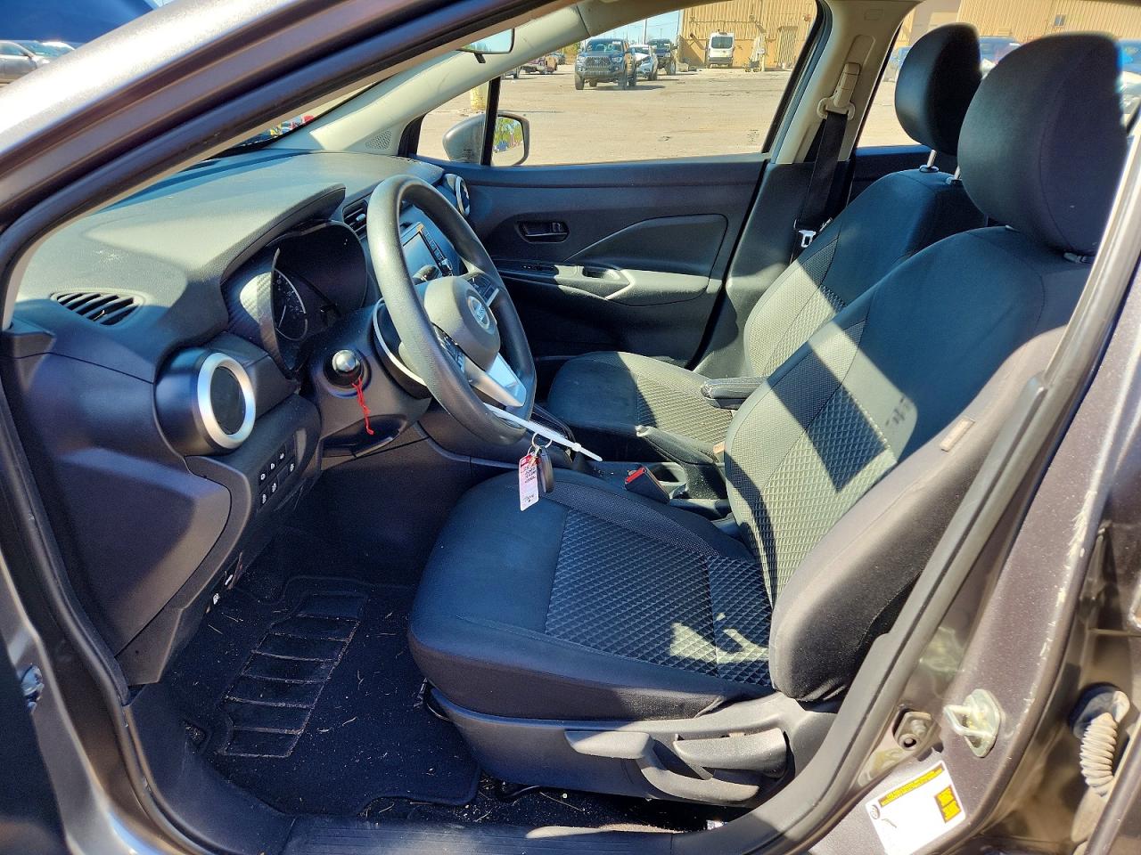 Nissan Versa S