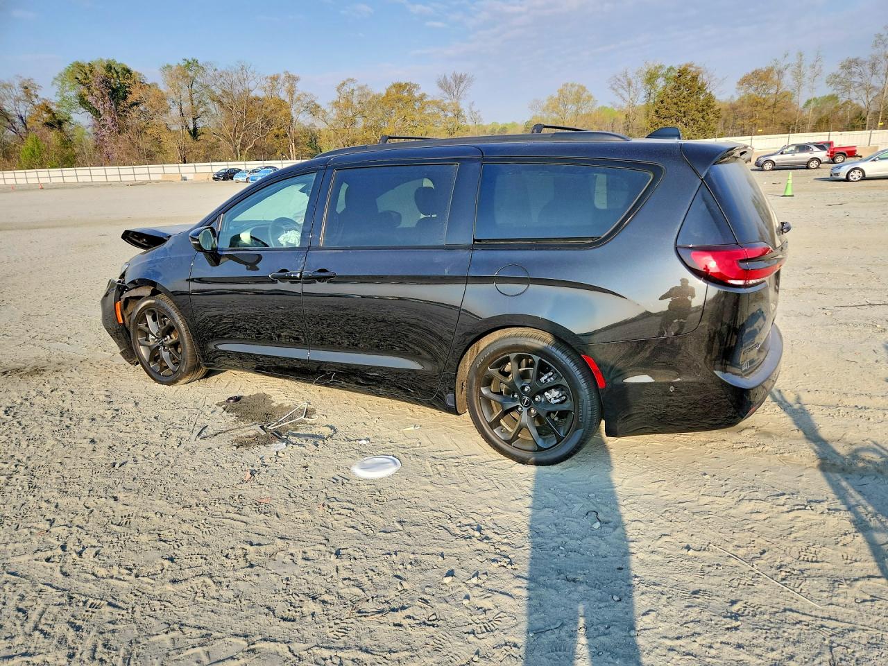 Chrysler Pacifica Limited
