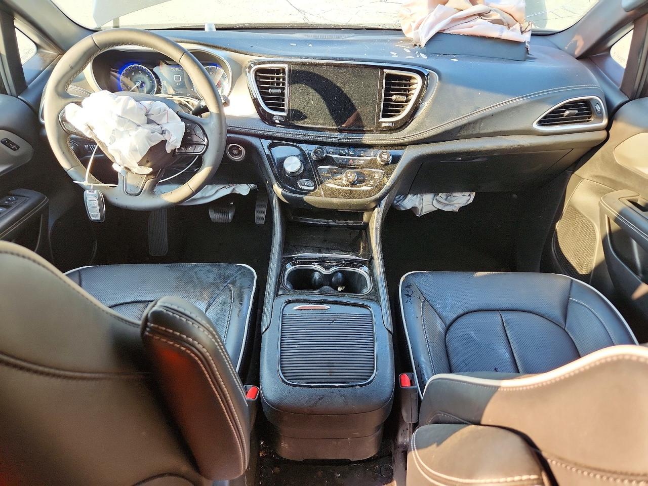 Chrysler Pacifica Limited