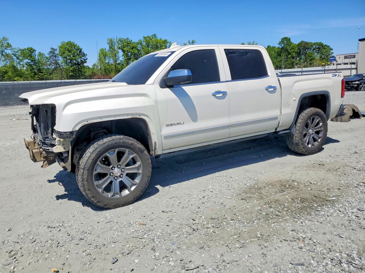 Salvage GMC Sierra Image