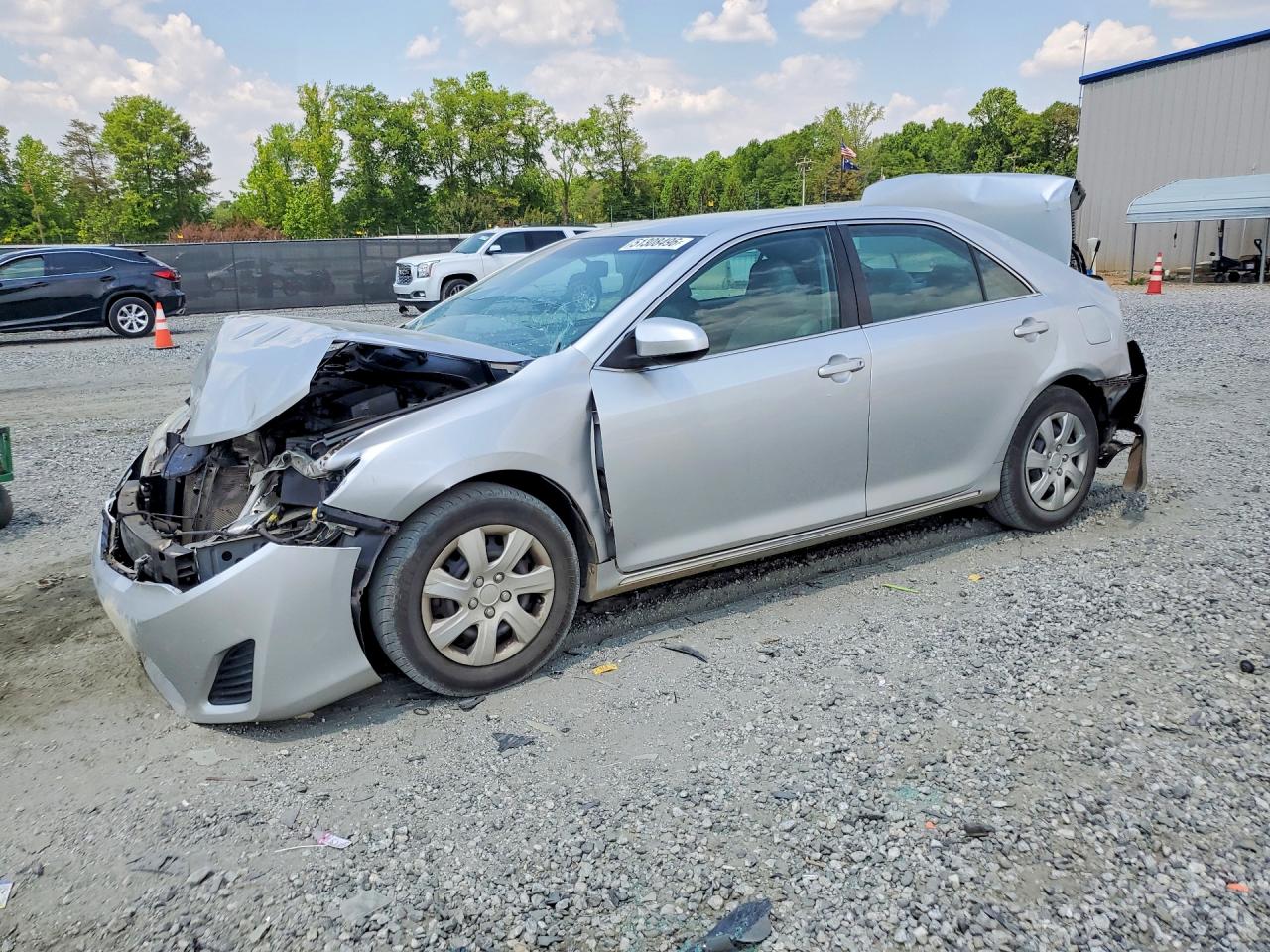 Salvage Toyota Camry Image