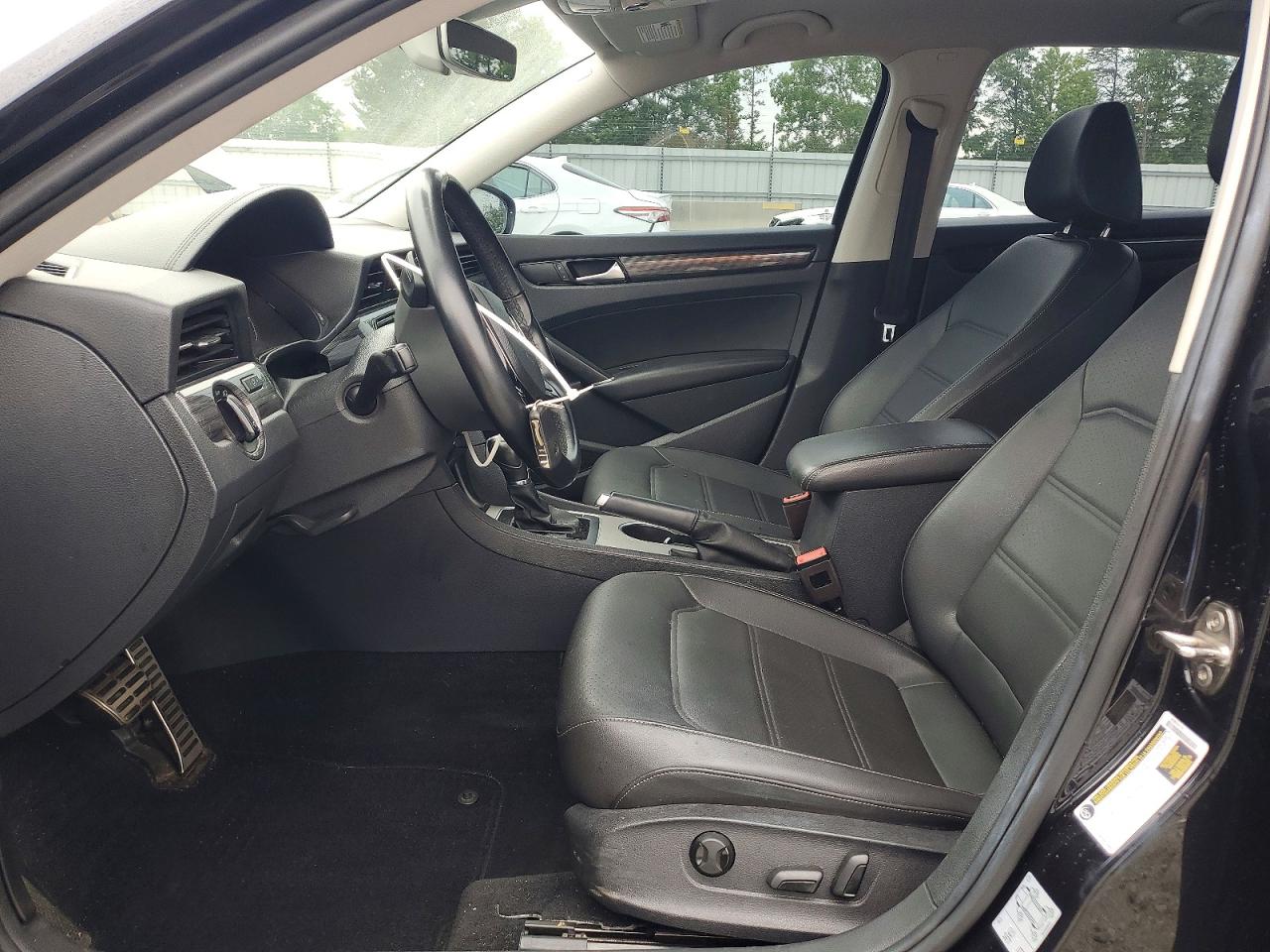 Volkswagen Passat R-line
