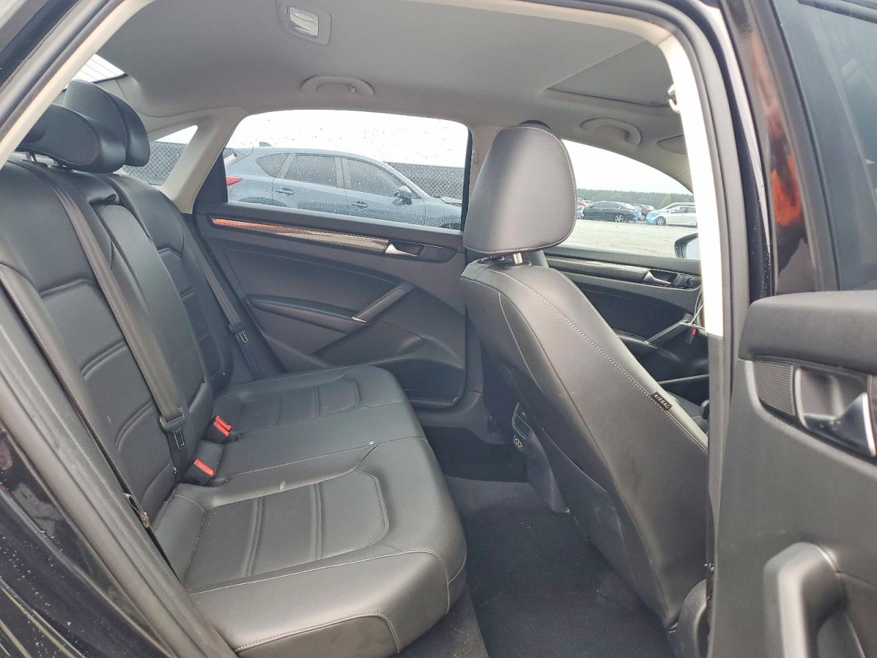 Volkswagen Passat R-line