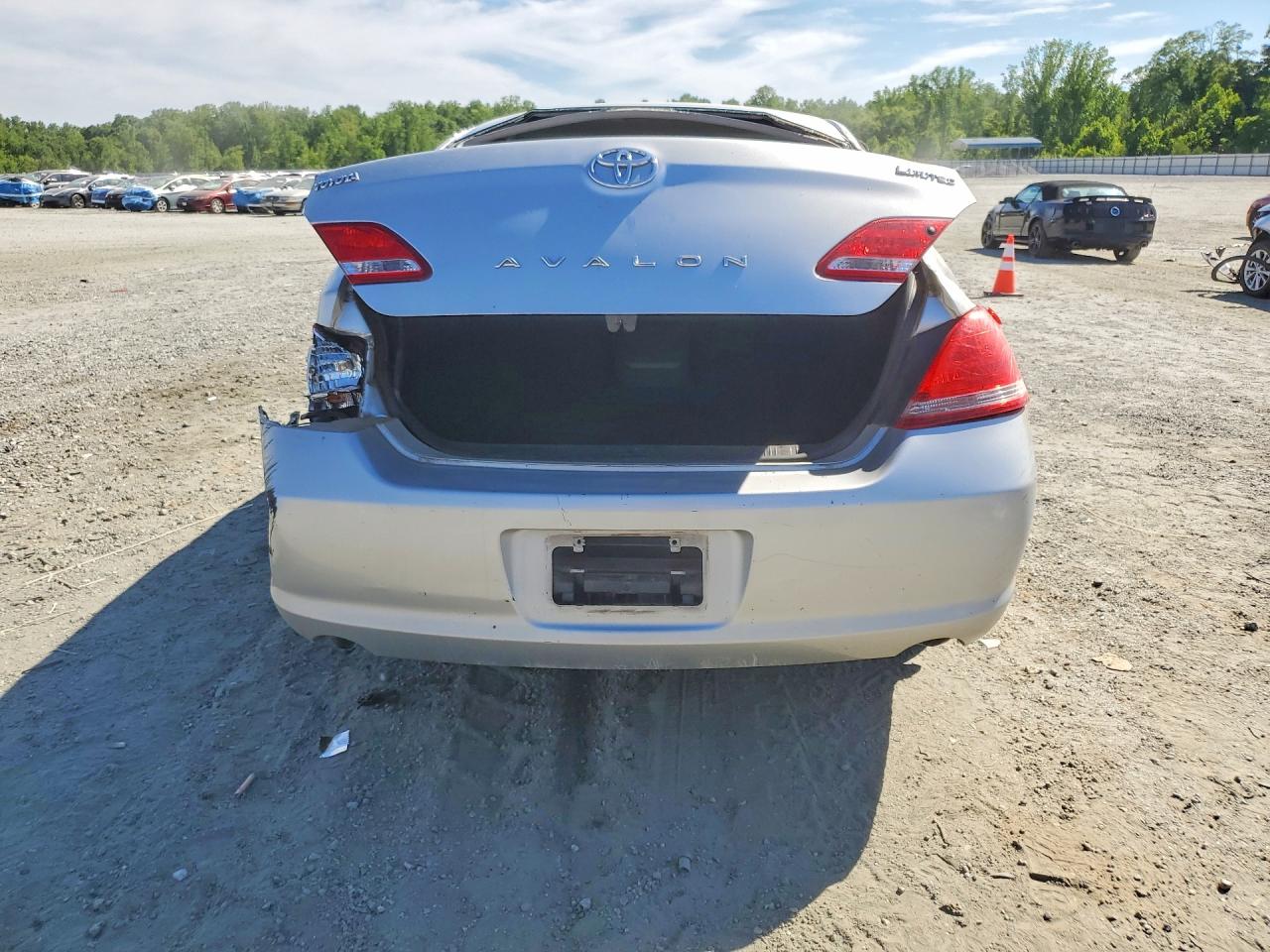 Toyota Avalon Limited