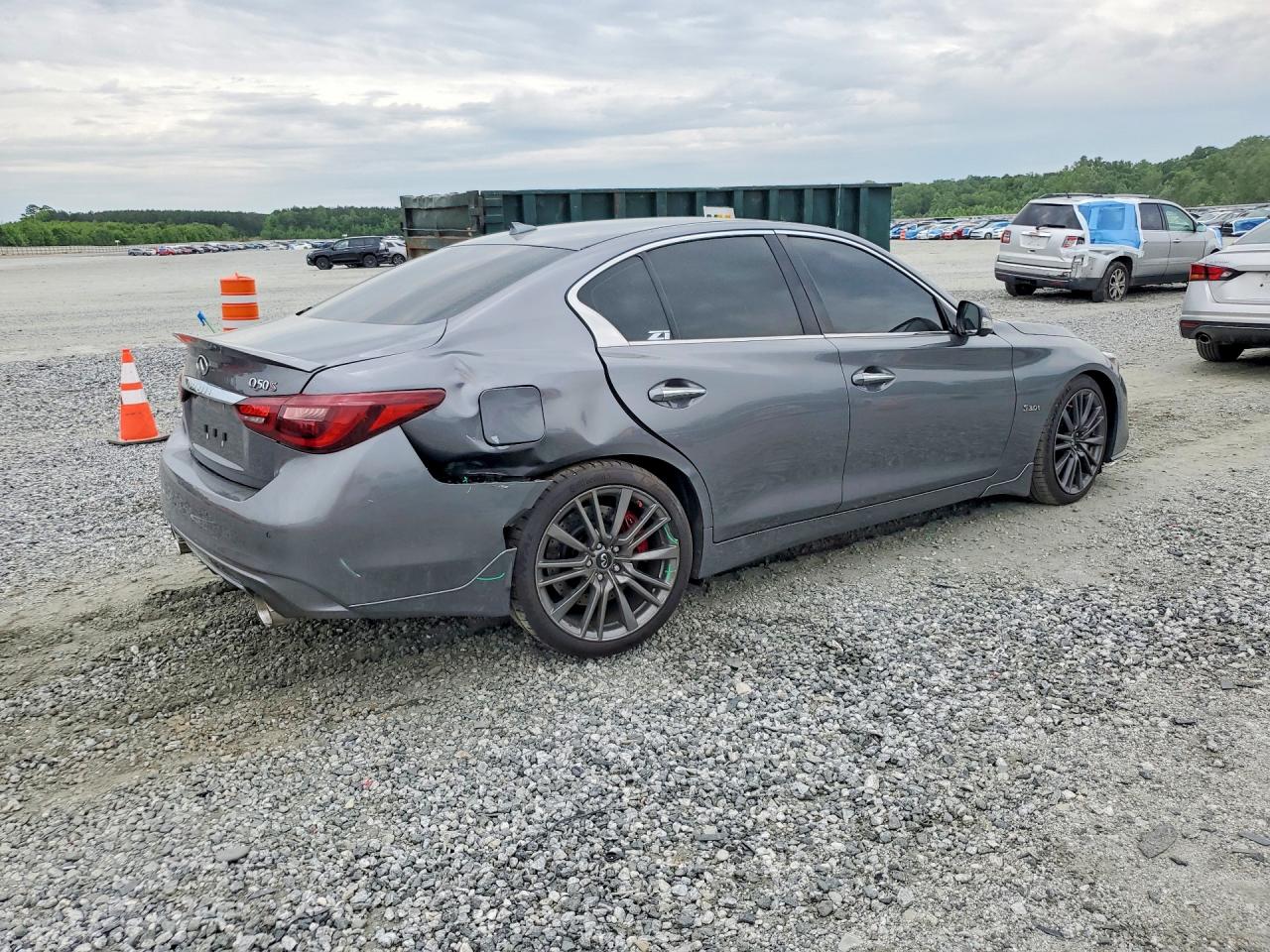 INFINITI Q50 Red Sport 400