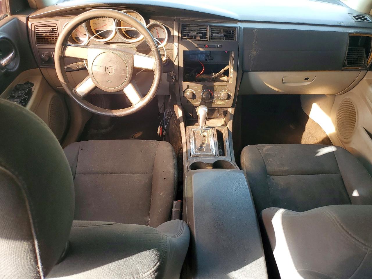 Dodge Charger Se