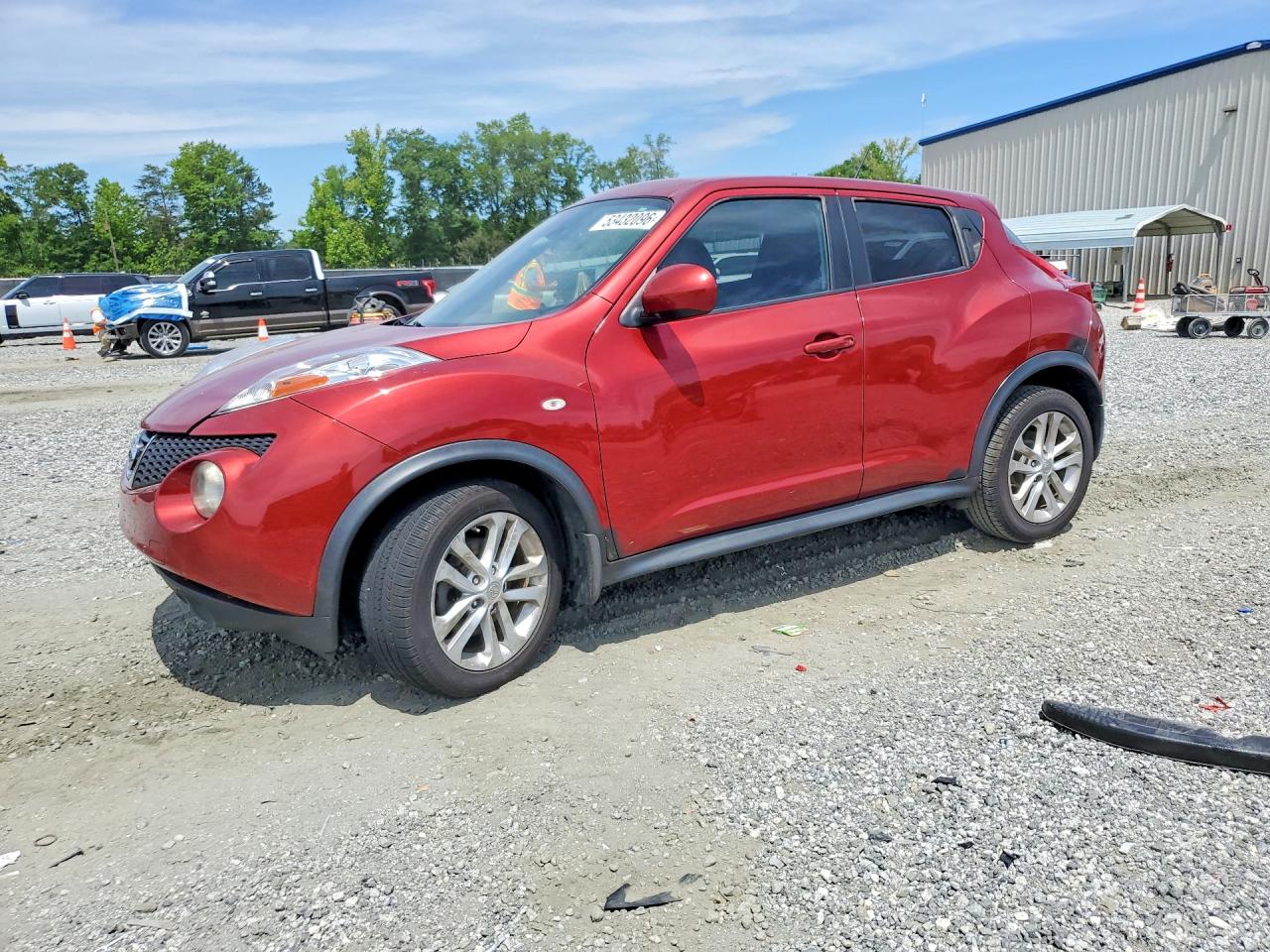 Salvage Nissan JUKE Image