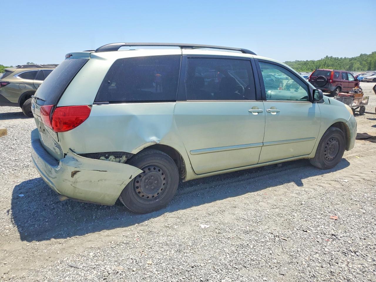 Toyota Sienna Le 7 Passenger