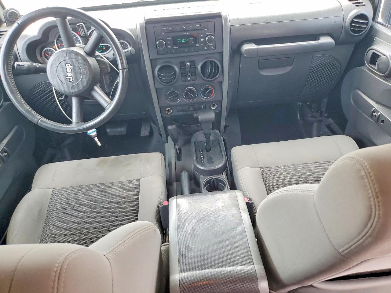 Jeep Wrangler Sport