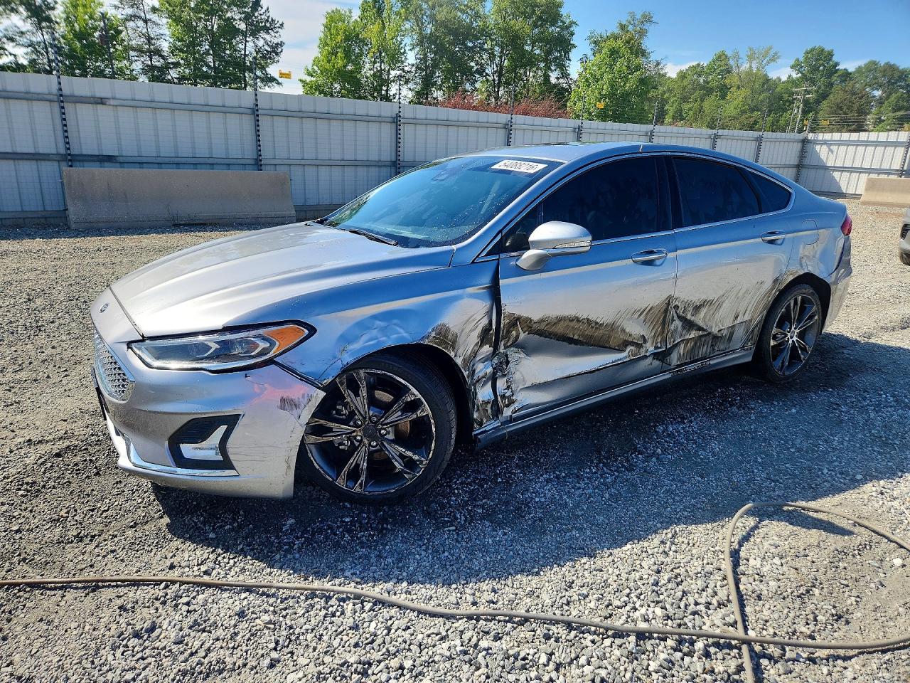 Salvage Ford Fusion Image