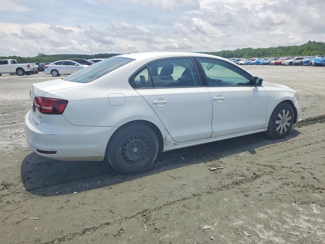 Volkswagen Jetta S
