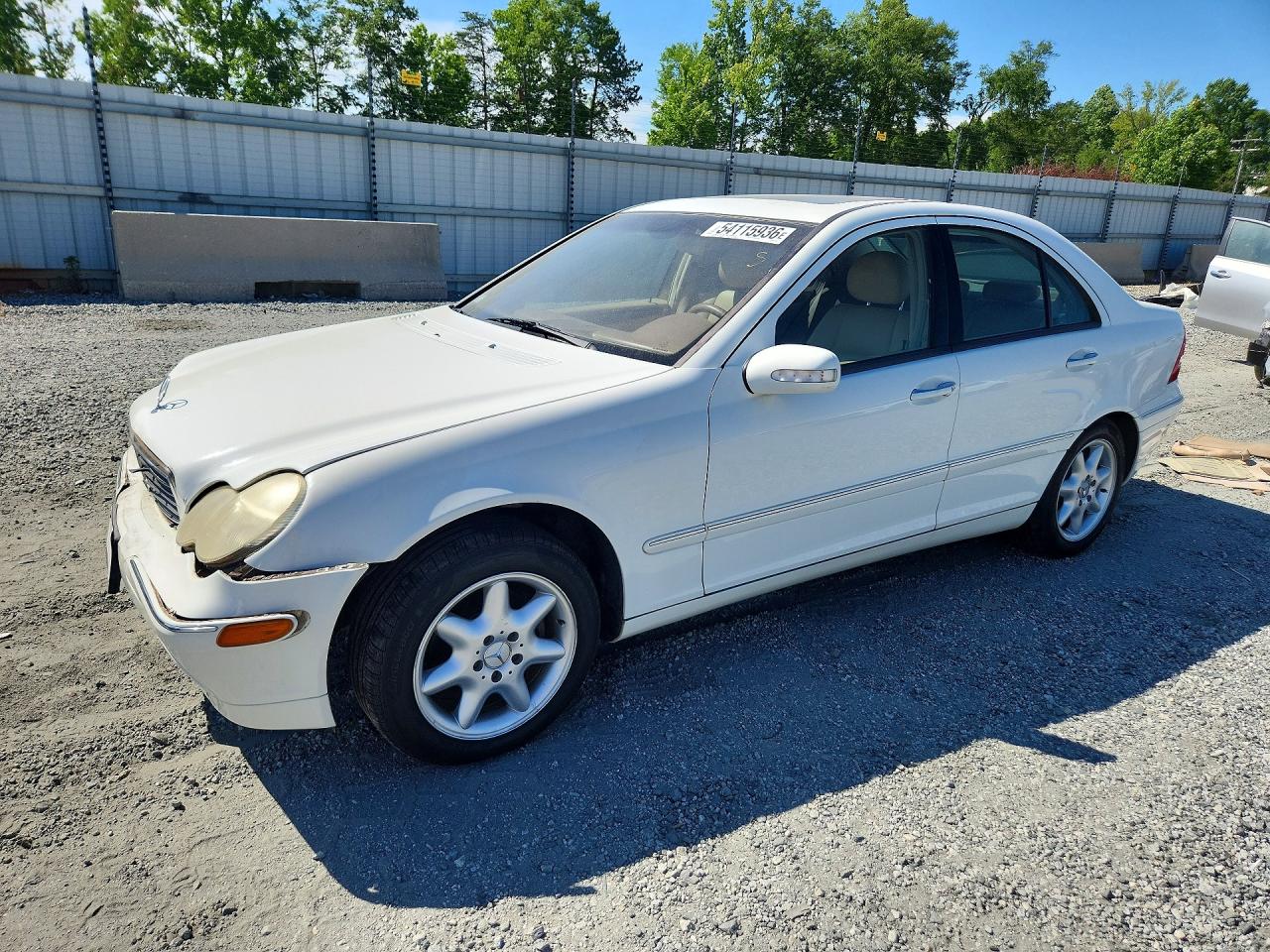Salvage Mercedes-Benz C-Class Image