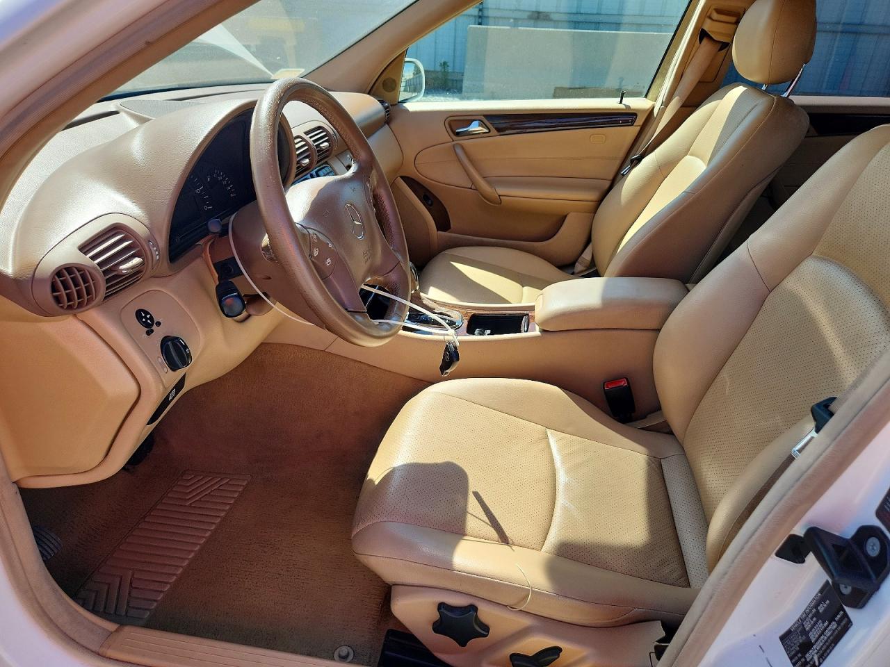 Mercedes-Benz C-Class 240