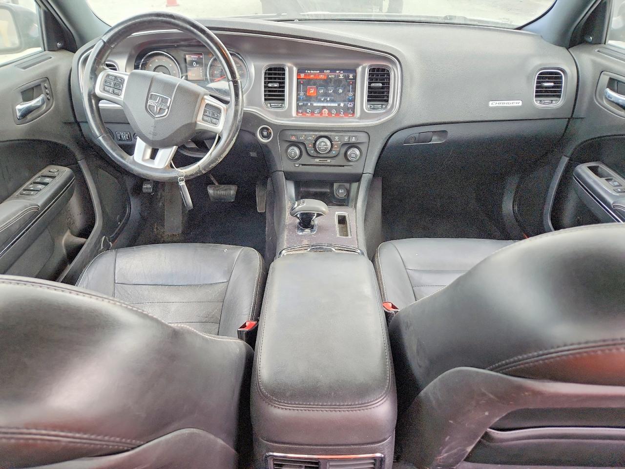 Dodge Charger Sxt