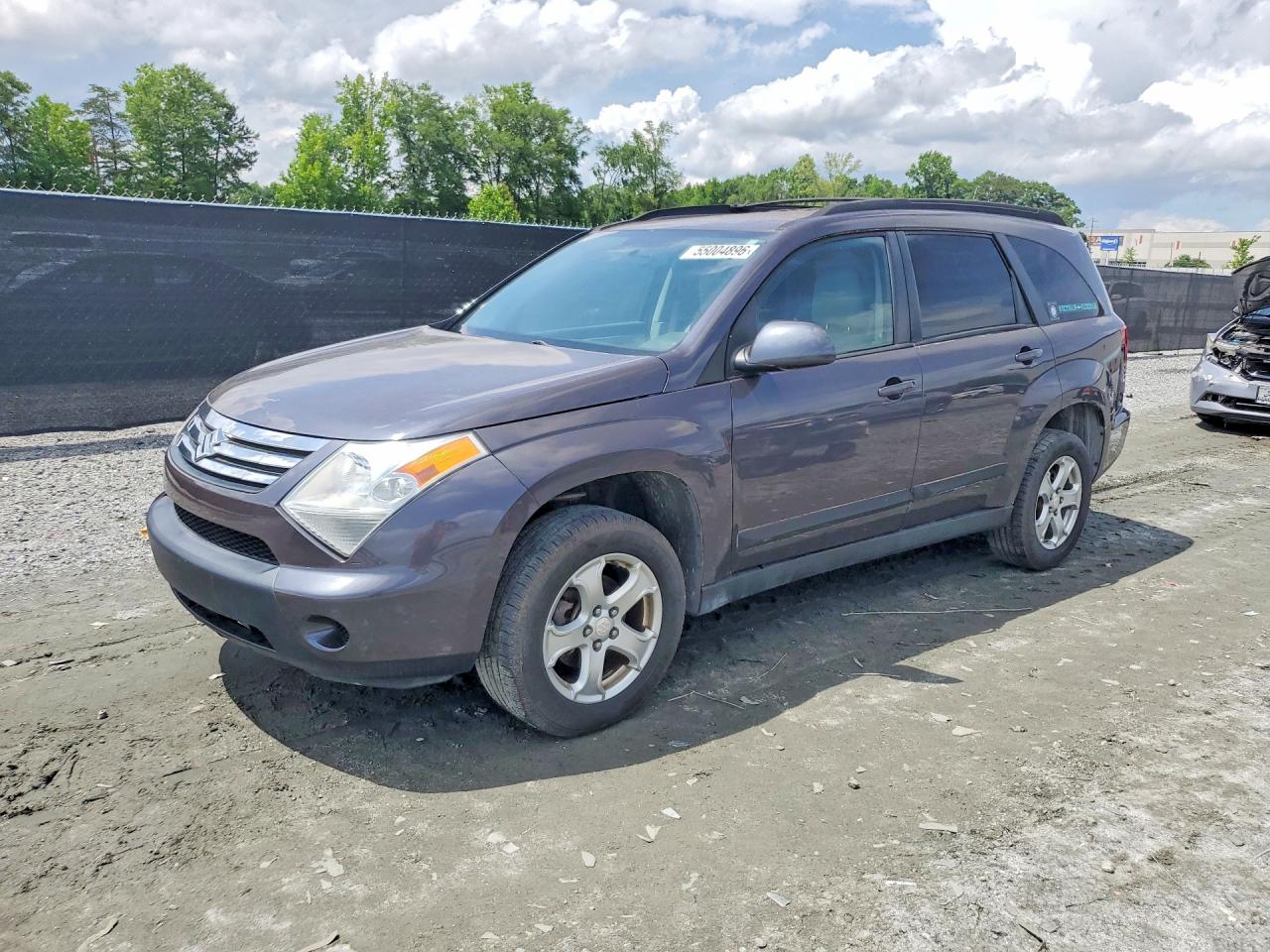 Salvage Suzuki XL7 Image