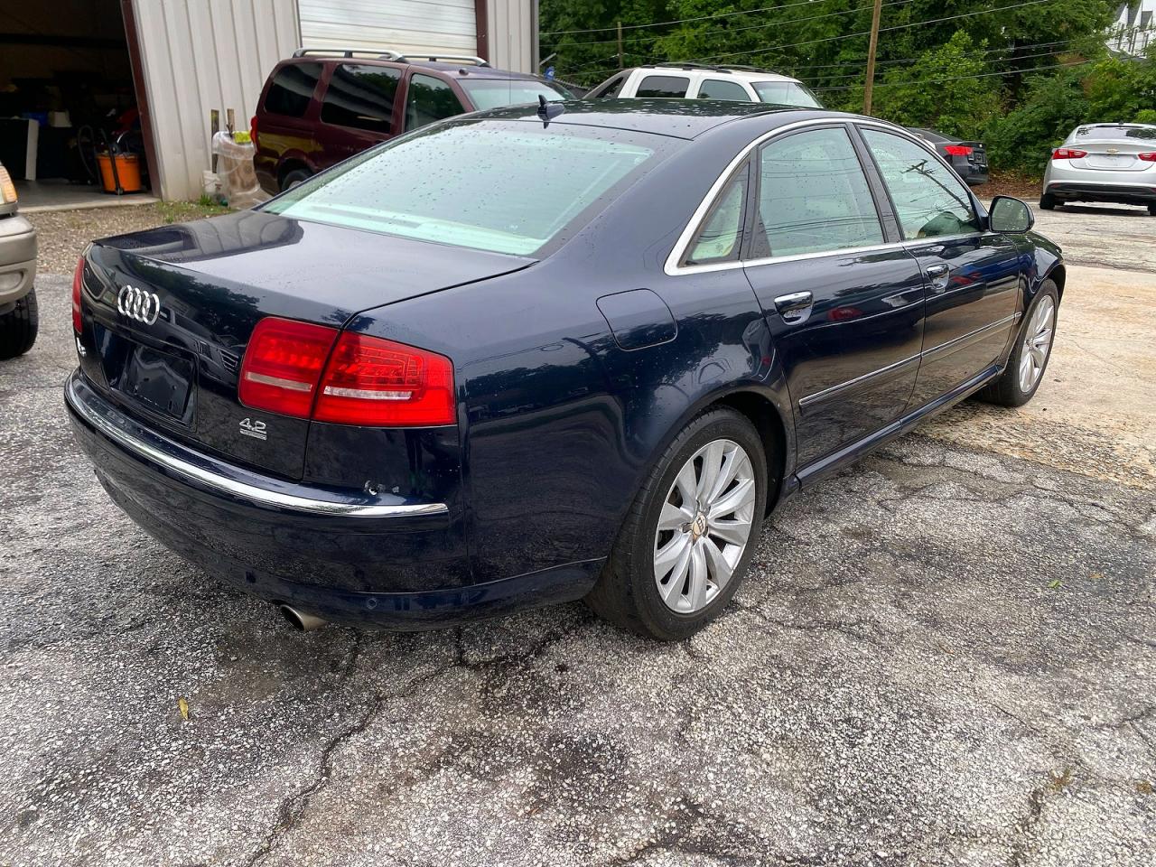 Audi A8 4.2 Quattro