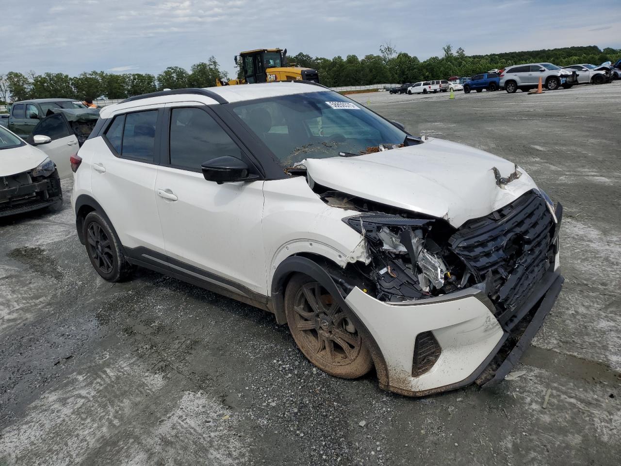 Nissan Kicks Sr