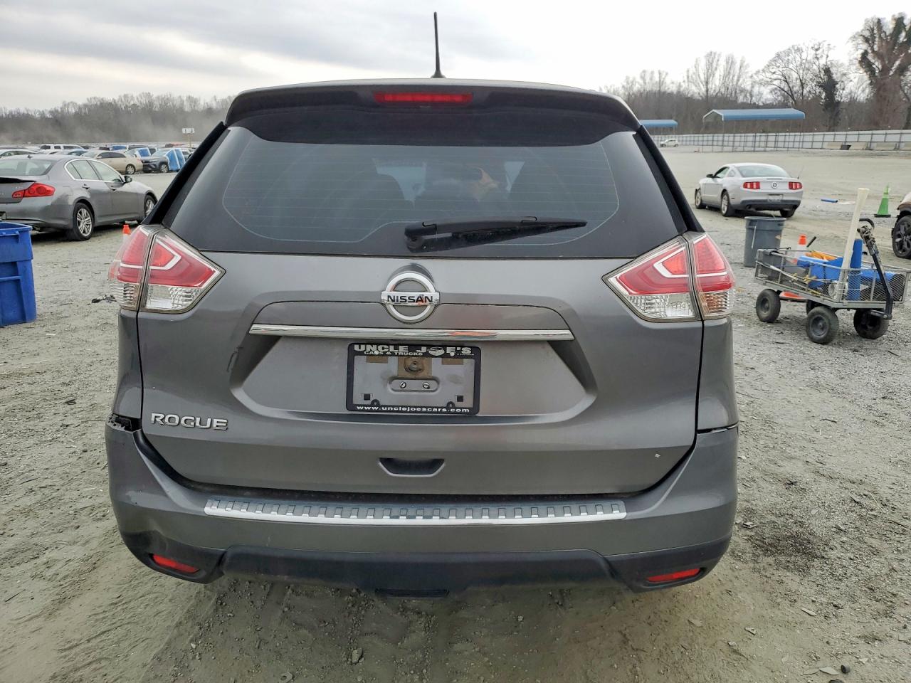 Nissan Rogue S