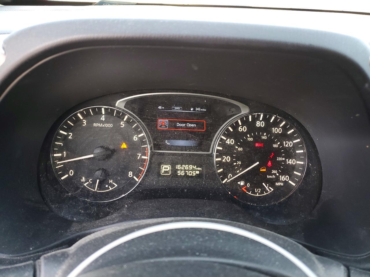Nissan Pathfinder S